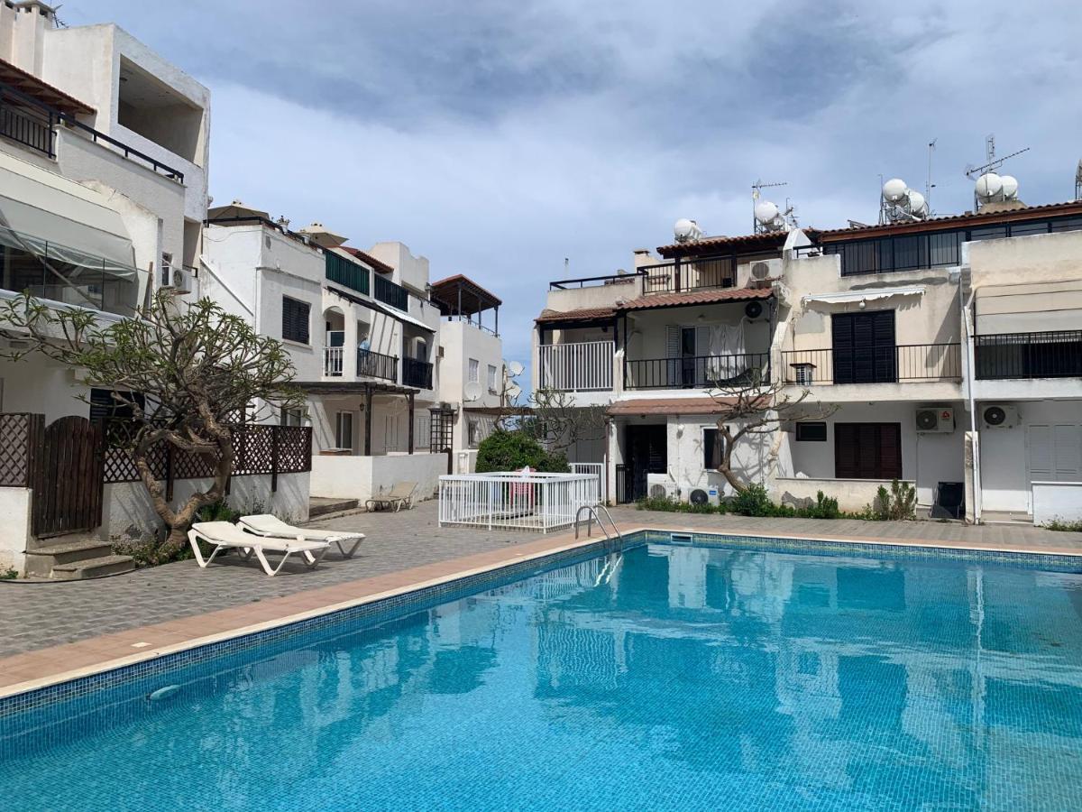 Theodoros Apt.22 Паралимни Екстериор снимка